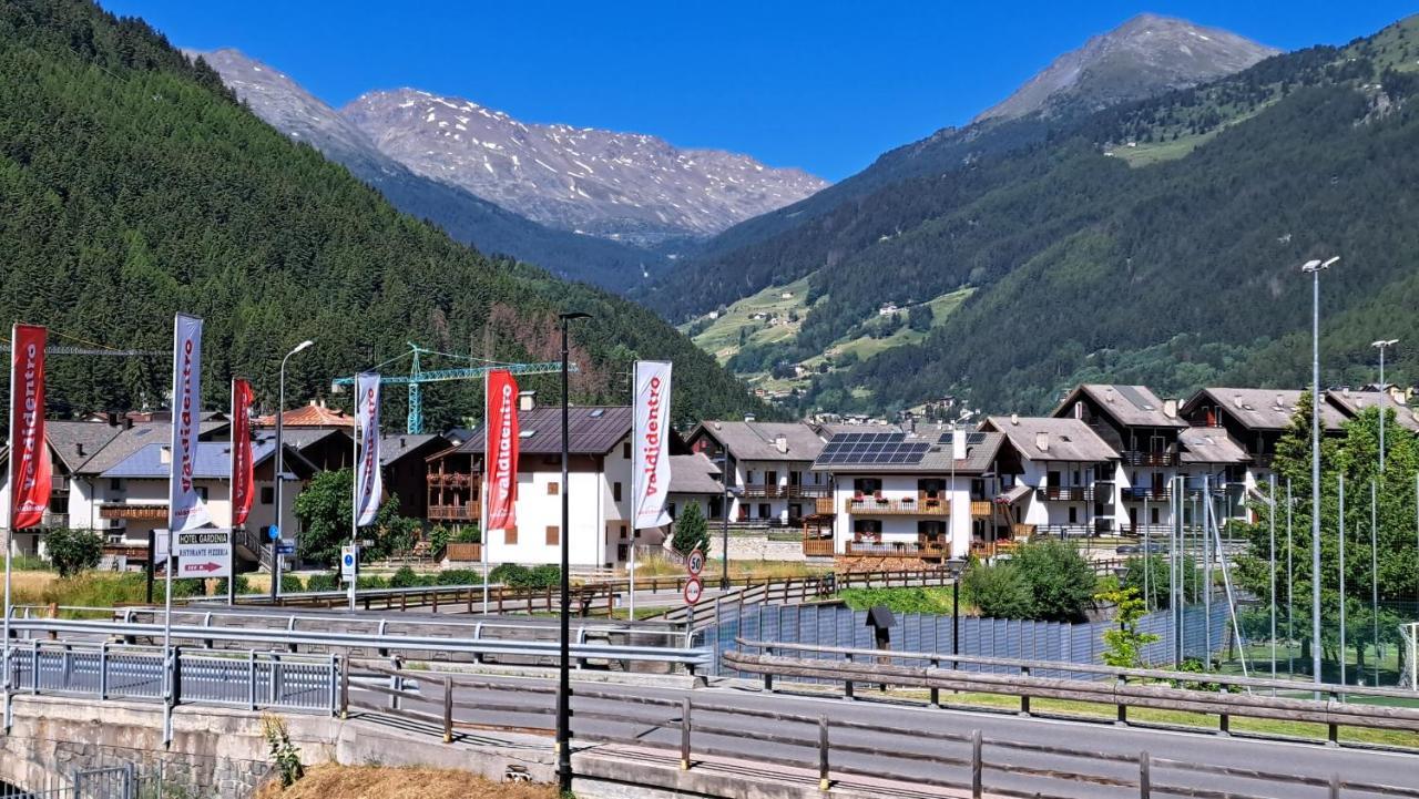 Residence Raethia Tra Bormio E Livigno Pradelle Exterior photo